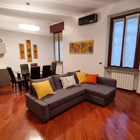La Casa Di Cris - Milano, Zona Sempione Apartman *
